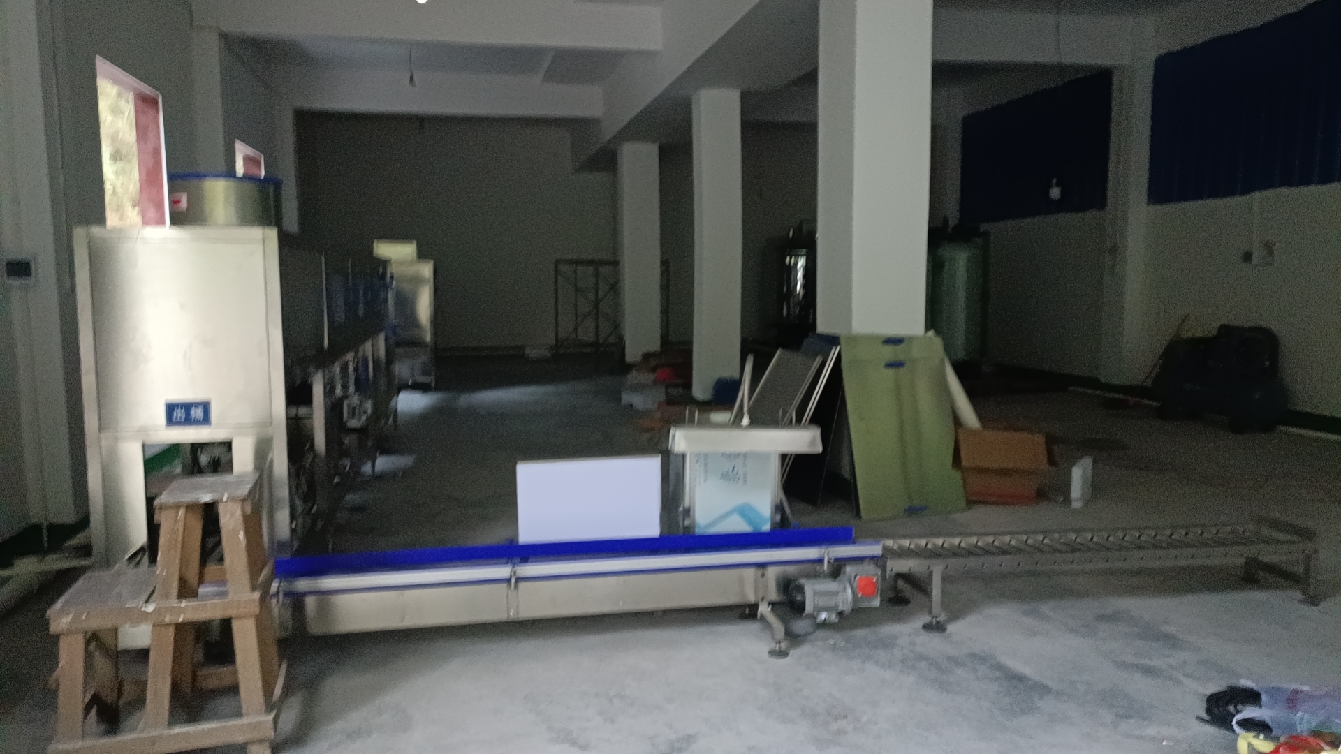 05.jpg